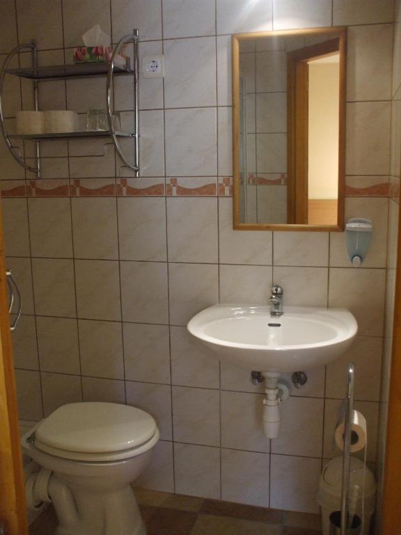 Turul Etterem Es Panzio Hotel Kaposvár Eksteriør billede